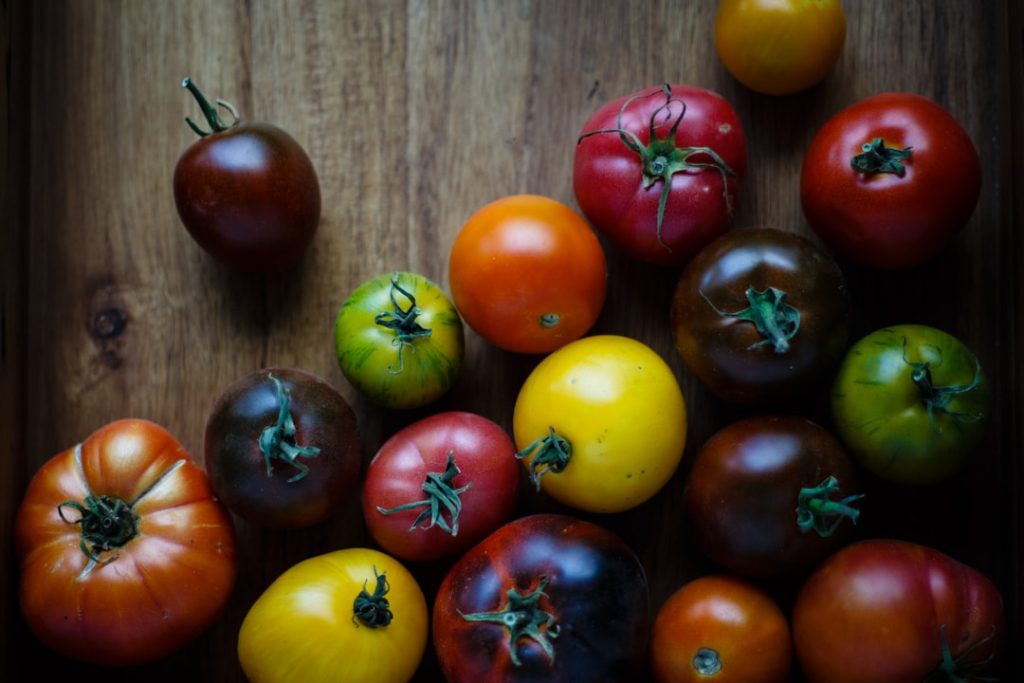 Photo Tomatoes, buckets