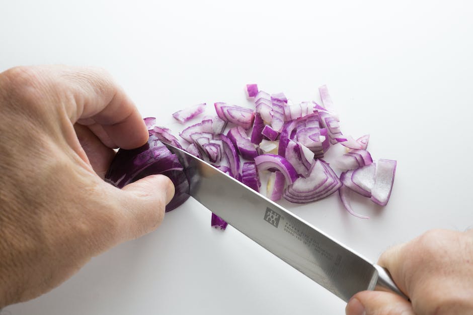 Image of freshly harvested onions, ready to be used for cooking