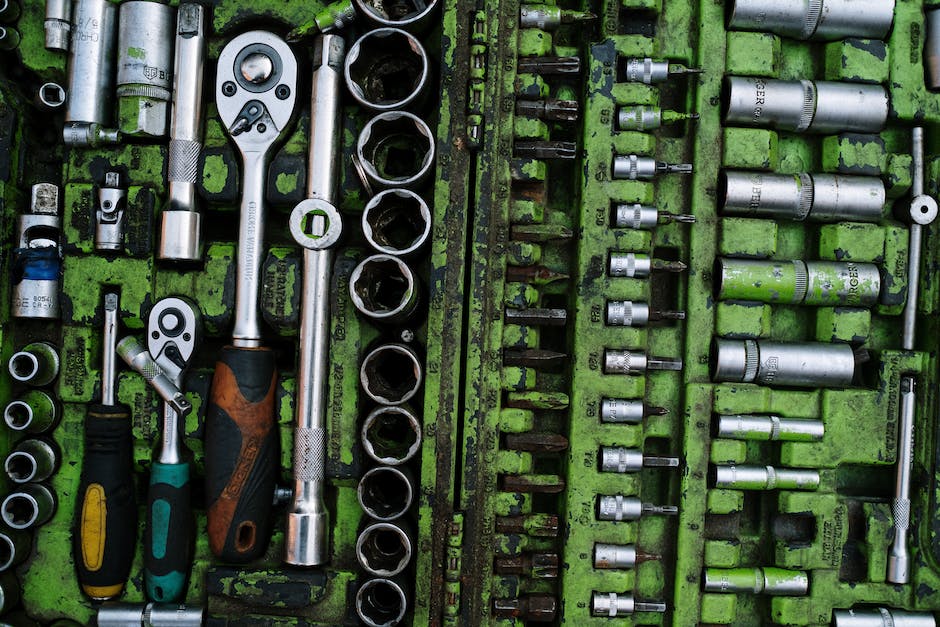 Image of pruning tools neatly arranged on a table, ready for use